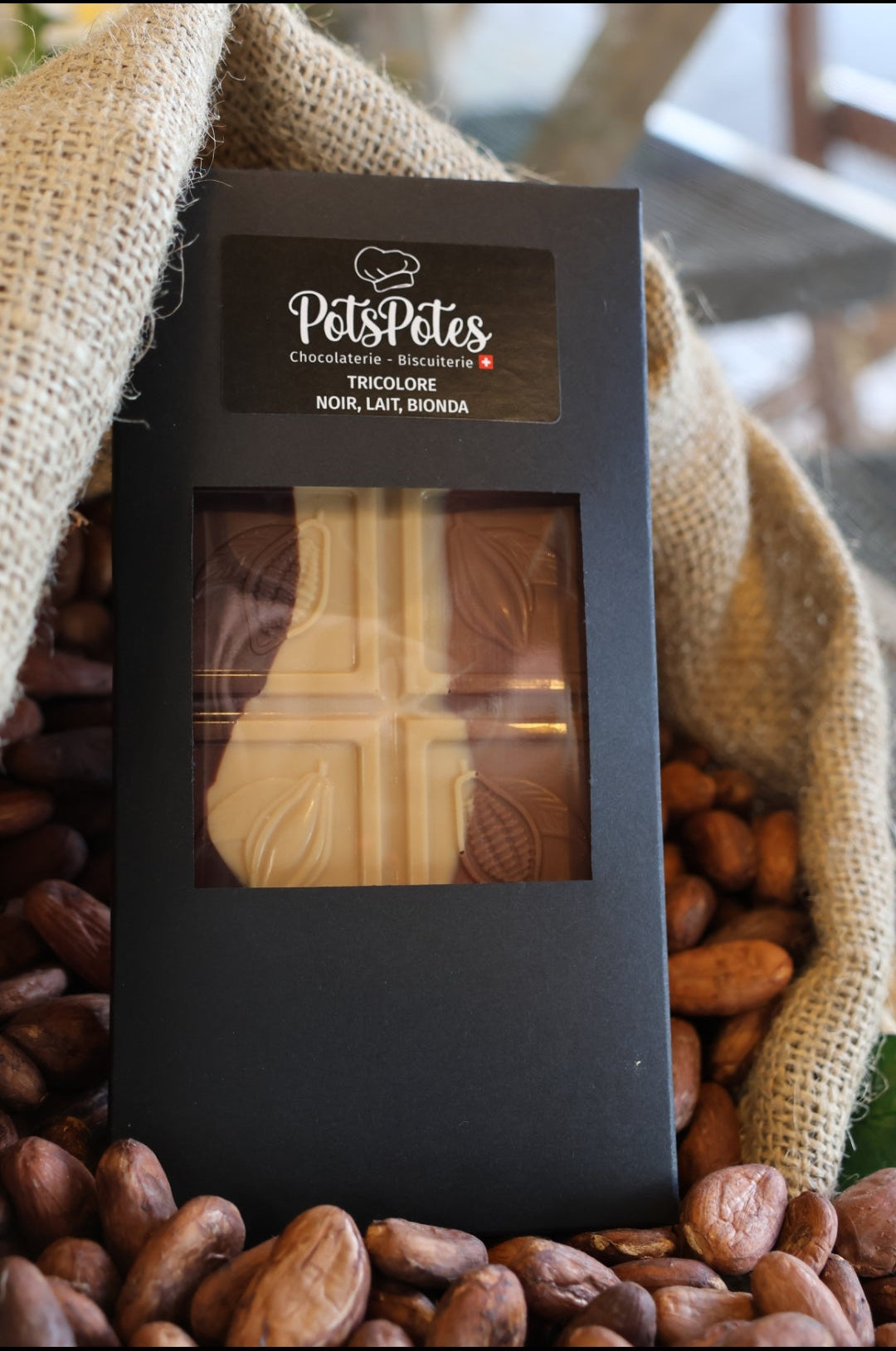 Tablette Tricolor, Schwarz, Milch, Bionda 🇨🇭