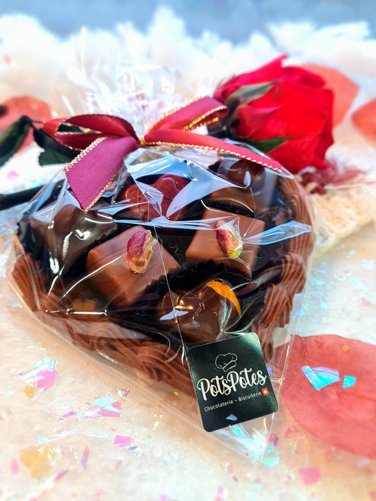 Coeur en chocolat lait et 6 pralinés